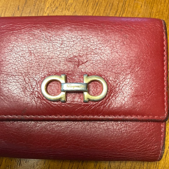 Salvador Ferragamo wallet - Picture 1 of 14